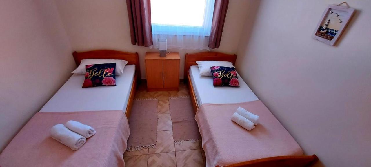 Molnar Apartment *